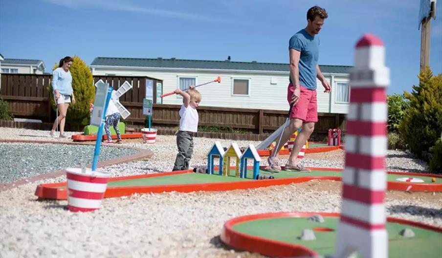 Blue Dolphin Holiday Park Gristhorpe Eksteriør bilde