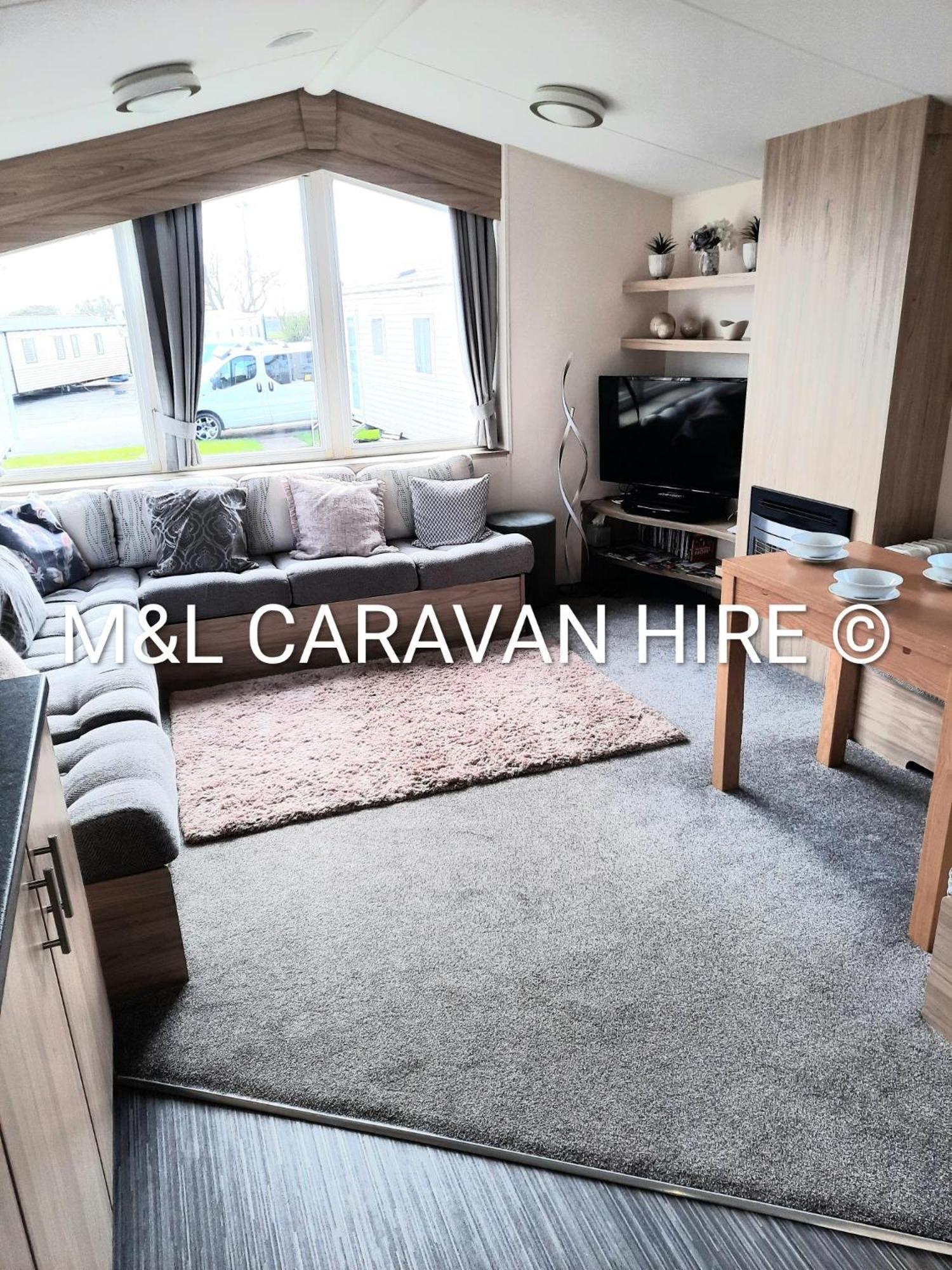 Blue Dolphin Holiday Park Gristhorpe Eksteriør bilde